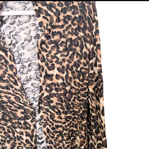 Zenana Outfitters Leopard Print Top Cardigan - Picture 4 of 8